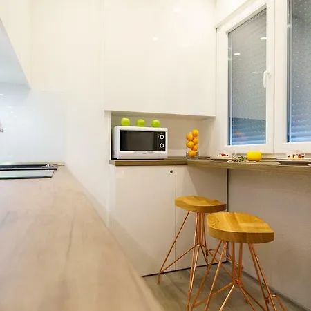 Πανσιόν Rose Gold & With Balcony Σπλιτ