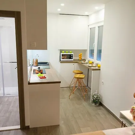 Rose Gold & With Balcony Vendégház 4*