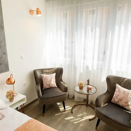 Rose Gold & With Balcony Vendégház Split