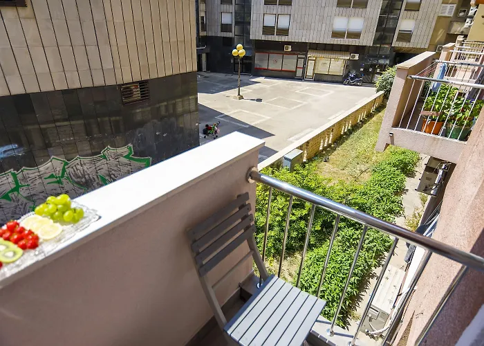 Rose Gold & With Balcony