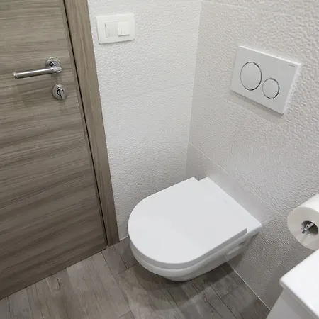 Rose Gold & With Balcony Gæstehus