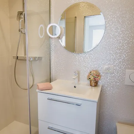 Rose Gold & With Balcony 4* Split