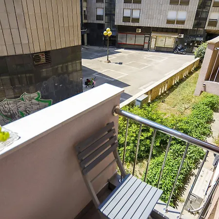 Rose Gold & With Balcony