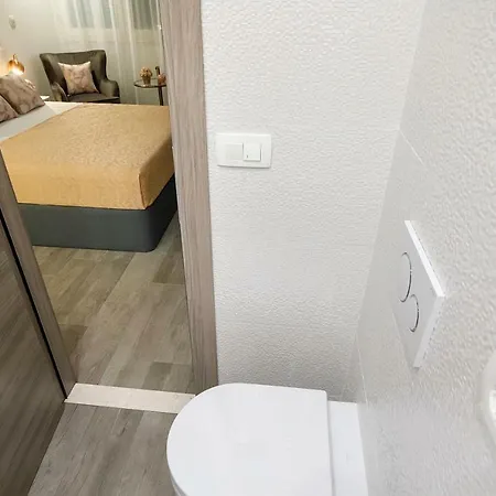 Rose Gold & With Balcony 4* Split