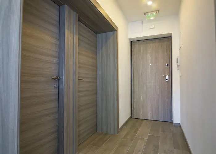 Rose Gold & With Balcony Gostinjska kuća 4*