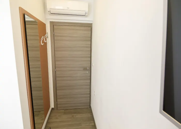 Rose Gold & With Balcony 4*