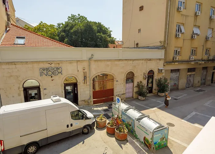 Rose Gold & With Balcony Gostinjska kuća Split