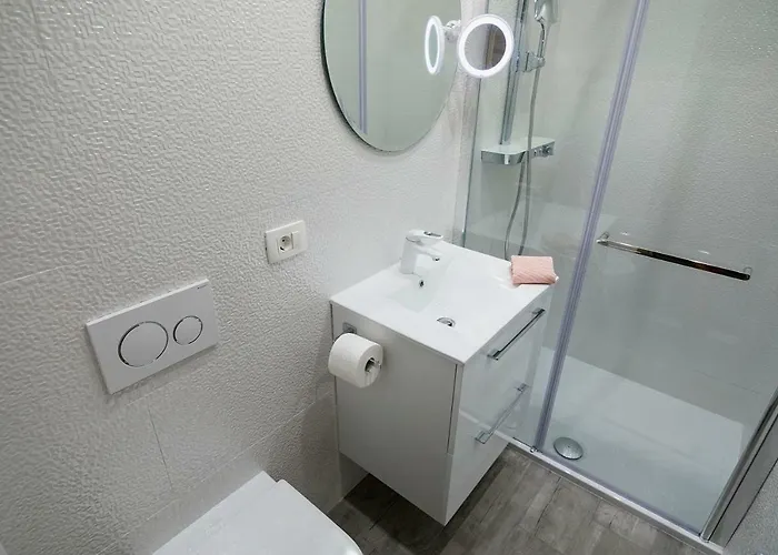 Gostinjska kuća Rose Gold & With Balcony Split